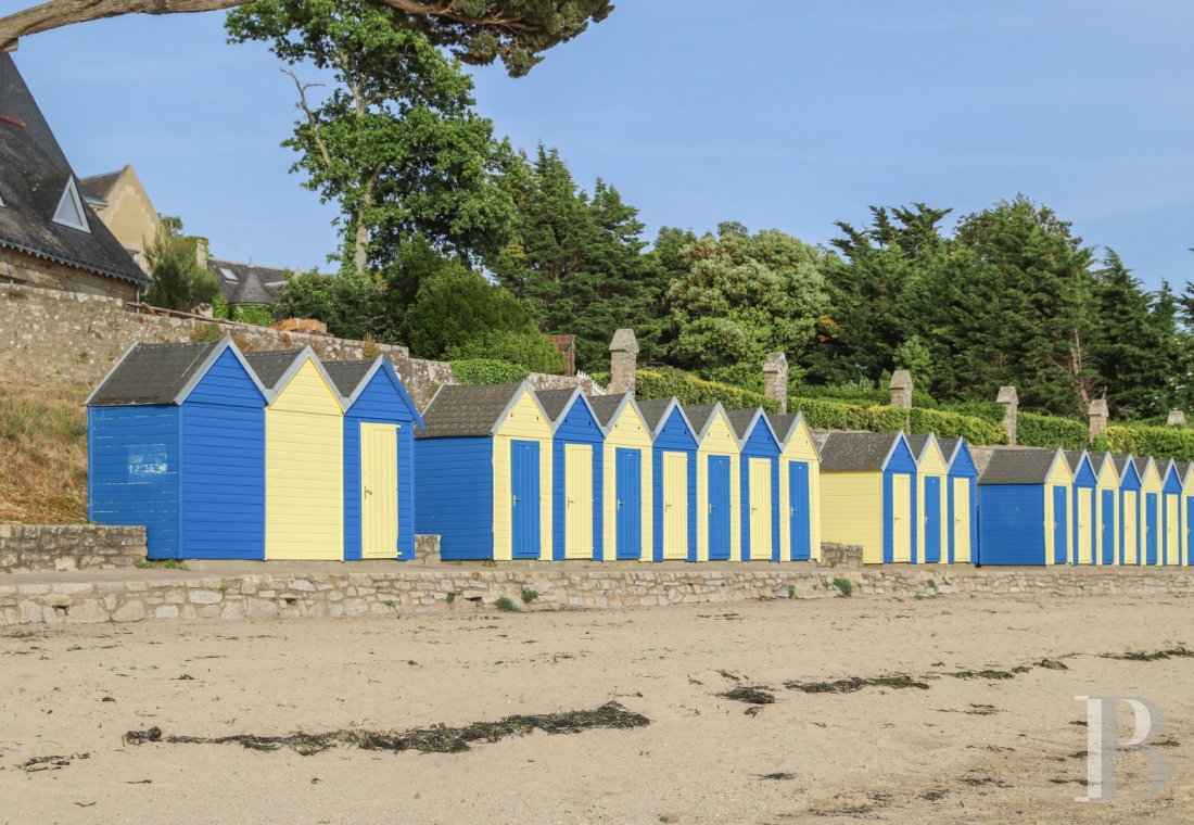 On the Île-aux-Moines, in the Gulf of Morbihan, a family house where you can almost step out onto the water - photo  n°5